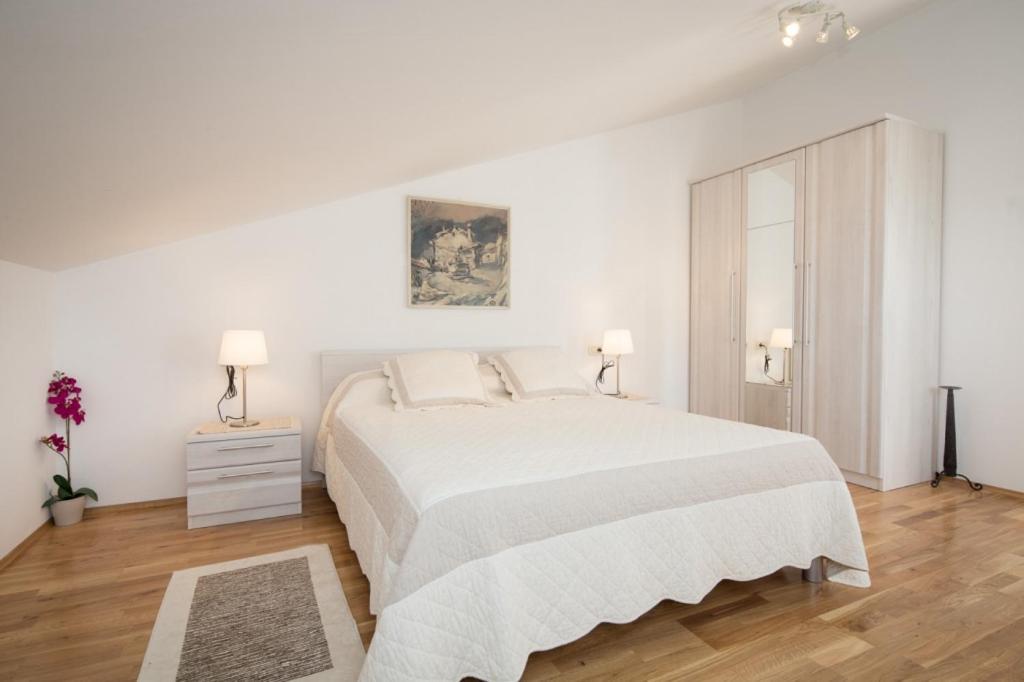 House Apartment
